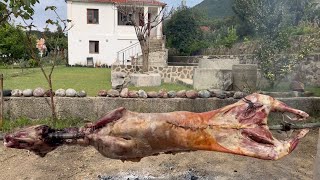 Qingj i pjekur ne hell / Roasted Lamb, relaxing video / village life and nature
