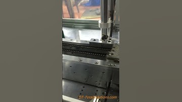 Automatic screw locking machine