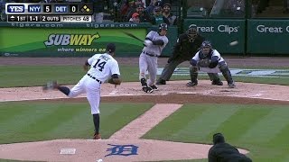 NYY@DET: Ellsbury drives in the sixth run of the 1st