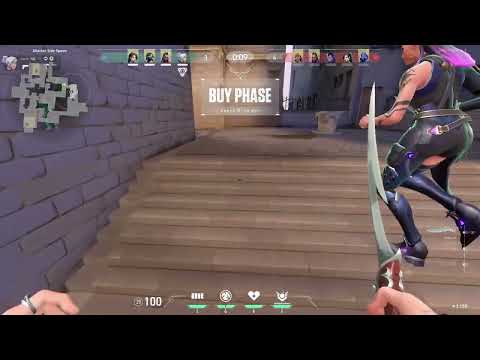 Clueless teammates, shoulders hurting after this carry