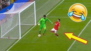 Funny Soccer Football Vines 2023 ● Goals l Skills l Fails #117 screenshot 4