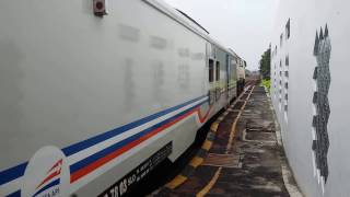 DownloadKereta Argo Lawu memasuki Stasiun Klaten MP3 MP4 Kereta Argo Lawu memasuki Stasiun Klaten