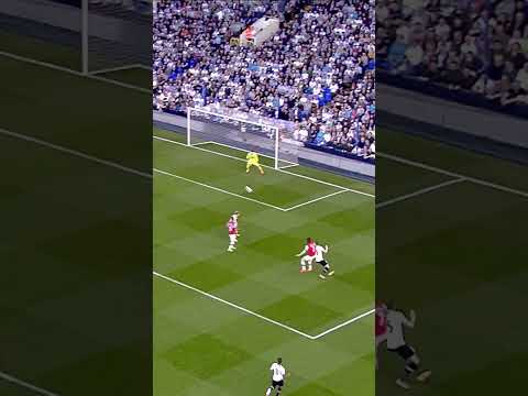 TOMAS ROSICKY WITH A ROCKET AGAINST SPURS 