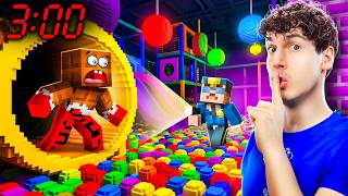 ЗРЯ МЫ ОСТАЛИСЬ В ИГРОВОЙ КОМНАТЕ НОЧЬЮ!😱 МАЙНКРАФТ