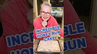 Classic Honey Bun Cake! #easyrecipe #makethat #dessert #vintagecake #shorts #comfortfood #coffeecake
