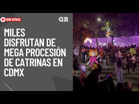 Miles disfrutan Mega Procesión de las Catrinas en Paseo de la Reforma