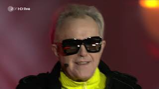 Howard Jones - What Is Love - Silvester 2019 am Brandenburger Tor (Willkommen 2020)