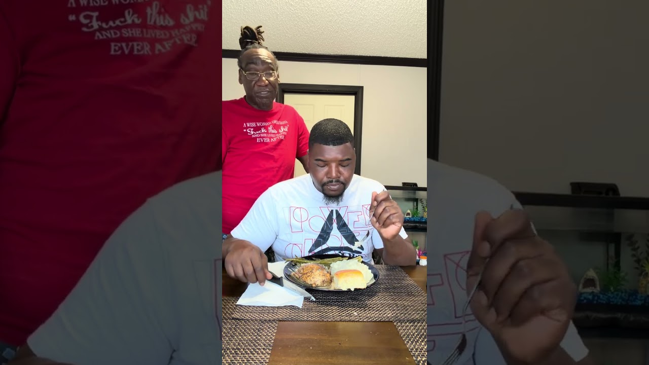 Чарльз, твой ужин готов.