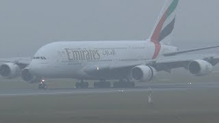 Emirates Airbus A380-861 A6-Eep Arrival - Vienna Airport Lowwvie - 08.12.2017 R.