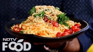 Watch recipe: Raw Mango & Papaya Salad