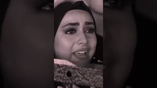 كنت باقي وبغبائي باتحمل وعادي تامر حسني باحساسه يبكي كل الي في الحفله 💔🥺