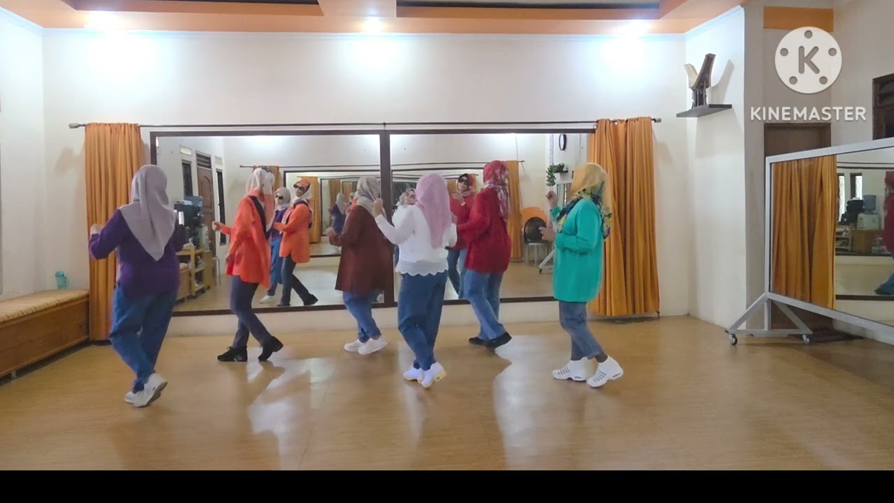 Bukalah Kacamatamu - Line Dance,Choreo : Adelaine Ade (INA) - December 2025