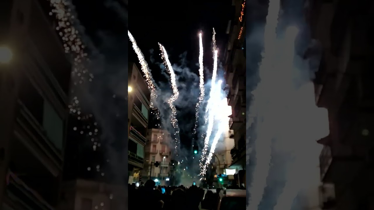 Vigilia di capodanno 2024 - Fuochi d'artificio in via Andria a Trani