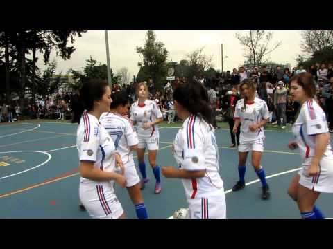 "ARTISTAS FTBOL CLUB FEMENINO" HERMOSAS JUGANDO BU...