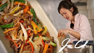 How to make traditional Japchae / Tips to cook noodles perfectly by Chef Jia Choi