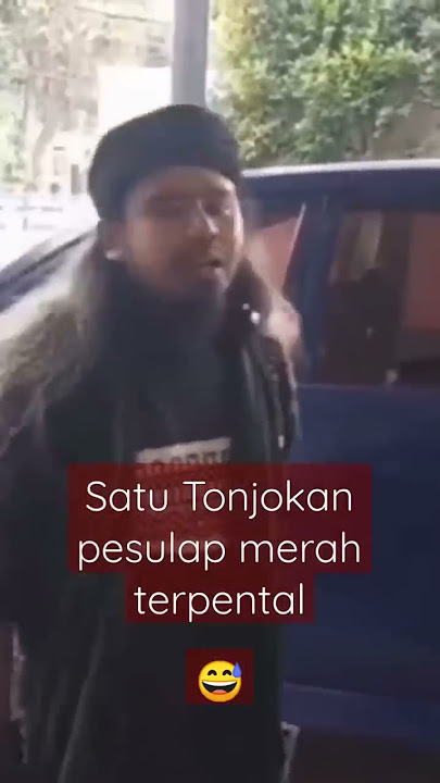 Gus Samsudin (Satu Tonjokan Saja Pesulap Merah Terpental )