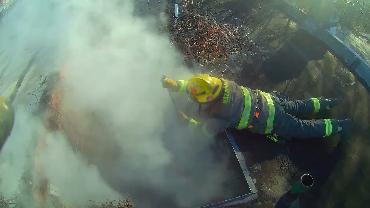 Philadelphia Fire Department North Philly Structure Fire Dwelling 1st In Ladder Company Firefighter