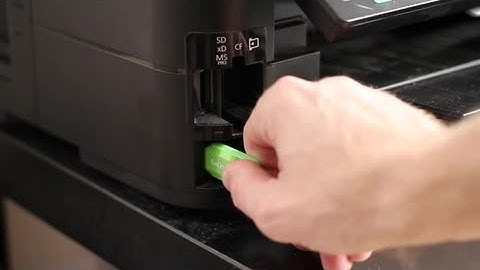 How to Print Pictures From a Flash Drive : Photography Printing & Techniques