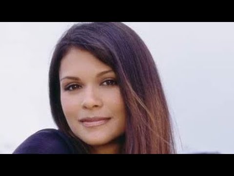 13 Sexy Photos of Nia Peeples