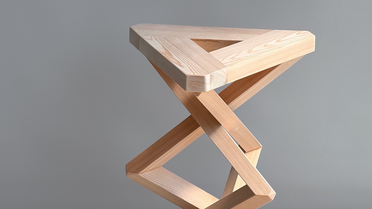 Making an Intertwined-Leg Stool from a Single Type of Wood - YouTube