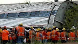 Train Engineer In Philadelphia Amtrak Crash Might've Been Distracted