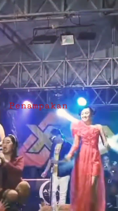 penampakan saat Jihan Audy manggung