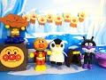 ばいきんまんがペンギンのこにいじわるしたけどアンパンマンとカレーパンマンがたすけてあげるよ たんこぶまんもあらわれて やっぱりアンパンマンはやさしいね アンパンマンとたんこぶまん ばいきんまんがペンギンのこにいじわるしたけどアンパンマンとカレーパンマンがたすけてあげるよ たんこぶまんもあらわれて やっぱりアンパンマンはやさしいね アンパンマンとたんこぶまん