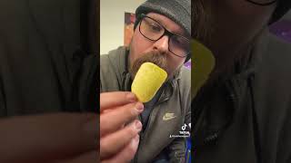 Philly Cheesesteak flavored Pringles food review