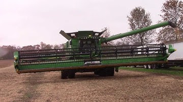 John Deere S680 Combines Unloading Soybeans