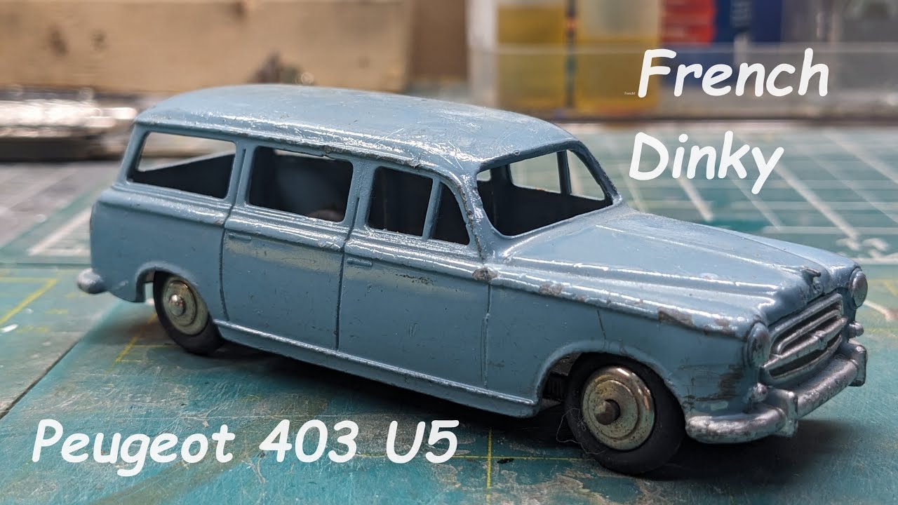 Dinky Toys PEUGEOT 403 break U5 réf 24F châssis encoche - Collection