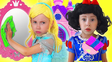 Kids Makeup Disney Princesses Pretend Play with Cleaning Toys & Real Princess Dresses