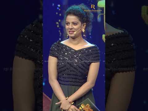 കോളേജ് പ്രോഗ്രാമിന് ഷോ കാണിക്കാൻ ഒരു പ്രത്യേക സുഖമാണ്