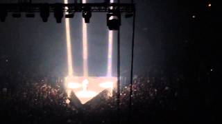 Video thumbnail of "Kanye West Performs "Homecoming""