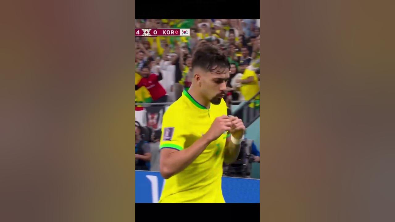 Jingle Bells Brazil 🇧🇷 Brazilian Dance #shorts #jinglebells #brazil #brazilian  #soccer #football