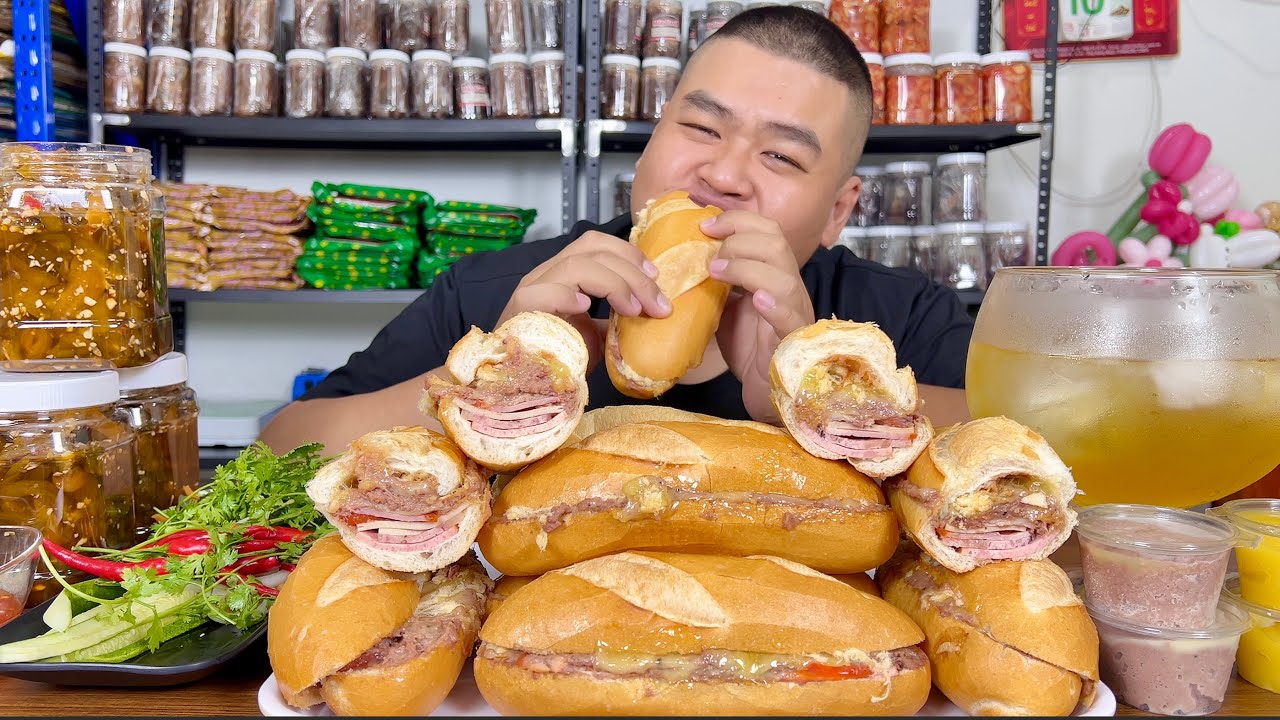 Mukbang Nguyên Mâm Bánh Mì Siêu Bơ Siêu Patê Ngon Đụng Nóc Cắn 1 Cái Là Quên Sự Đời