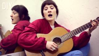 Video thumbnail of "Cate Le Bon - Time Could Change Your Mind (DIY Session)"