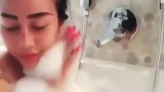 Ada Yang Mau Nemenin Olive Mandi