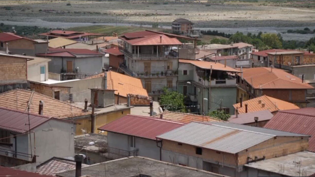 Inside look at Mafia-controlled territory