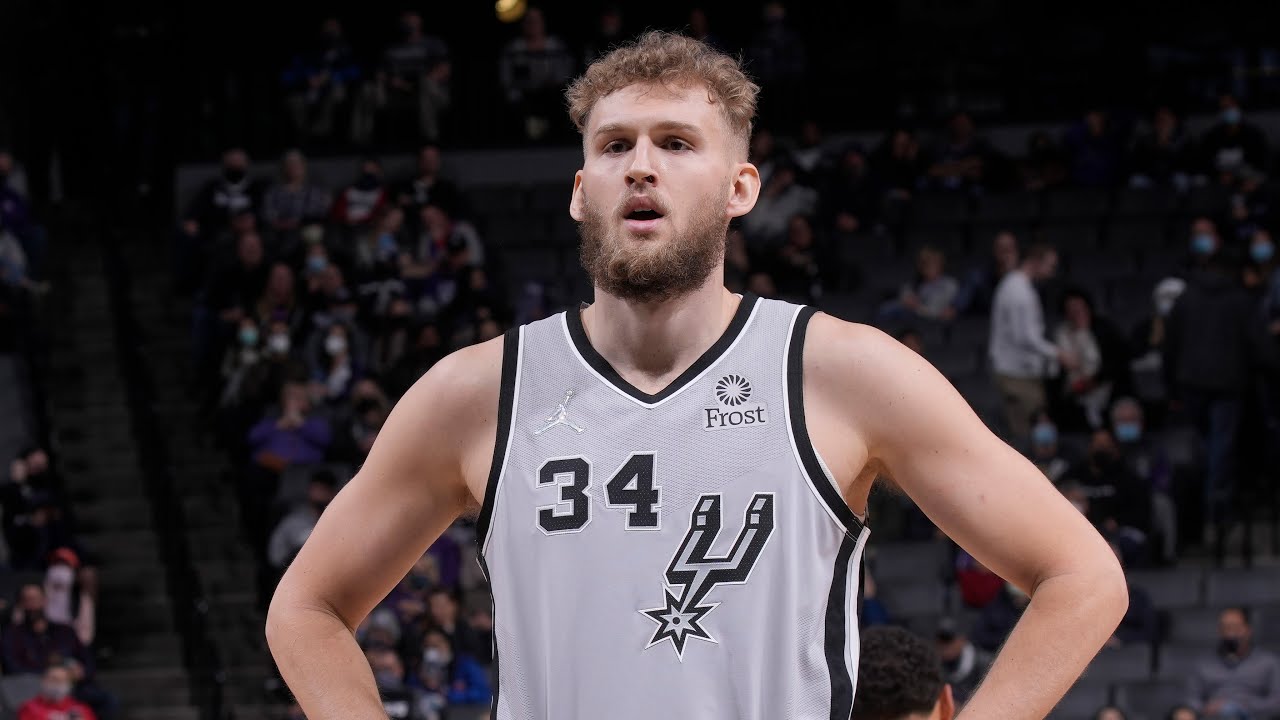 Australian Boomers star Jock Landale has landed an NBA deal with the San  Antonio Spurs