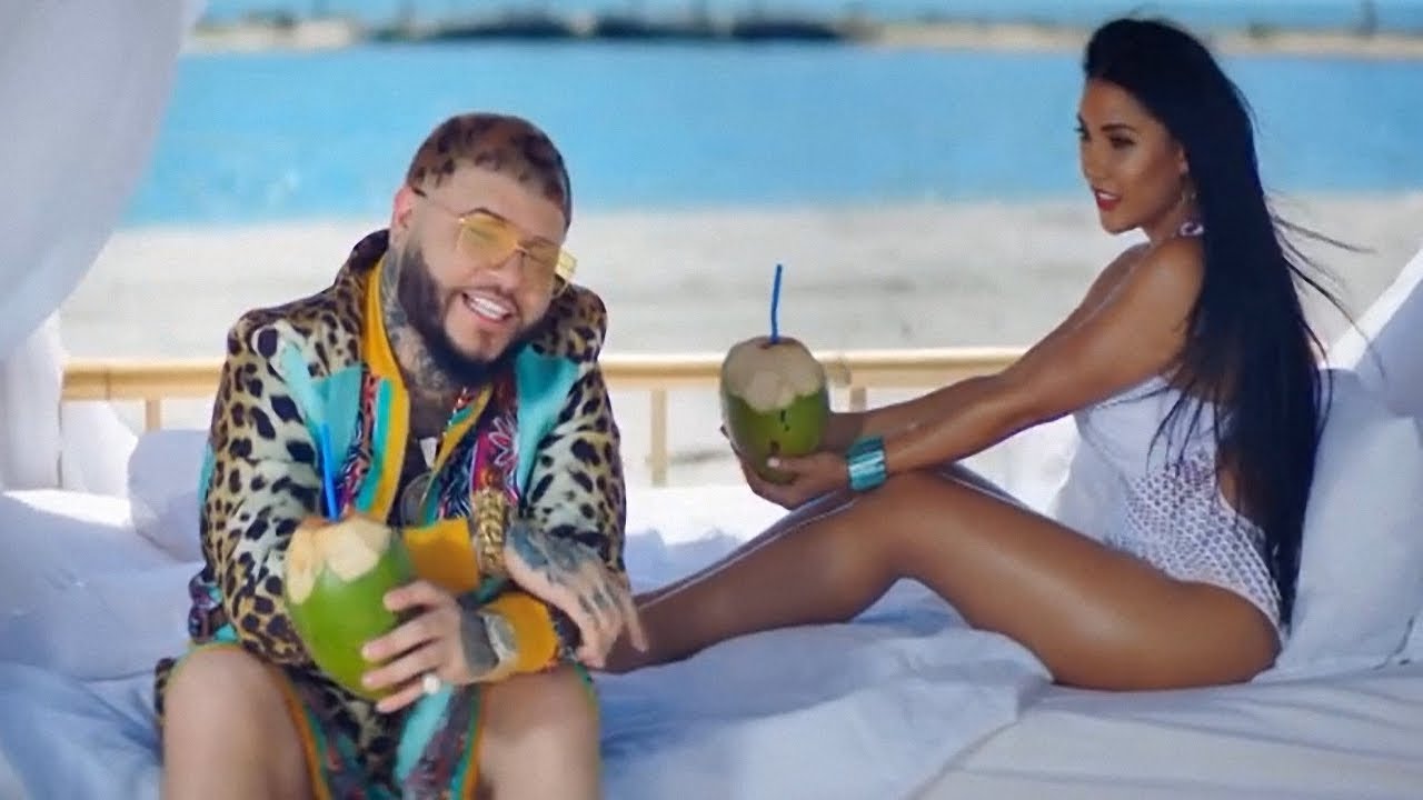 Farruko Inolvidable Lyric Official Video Letra Youtube La capacidad natural para definir y el engaño al pato fillol en una baldosa dejándolo por el piso. farruko inolvidable lyric official video letra