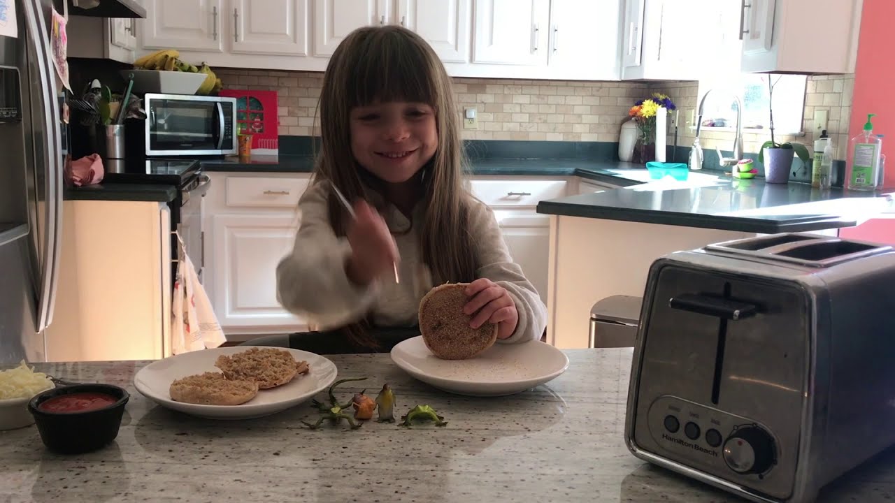 Making Pizza with Ansley YouTube