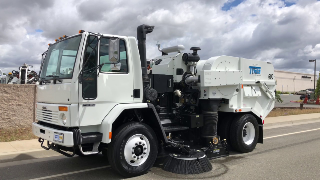 2004 Freightliner Tymco 600 Air Street Sweeper For Sale - YouTube