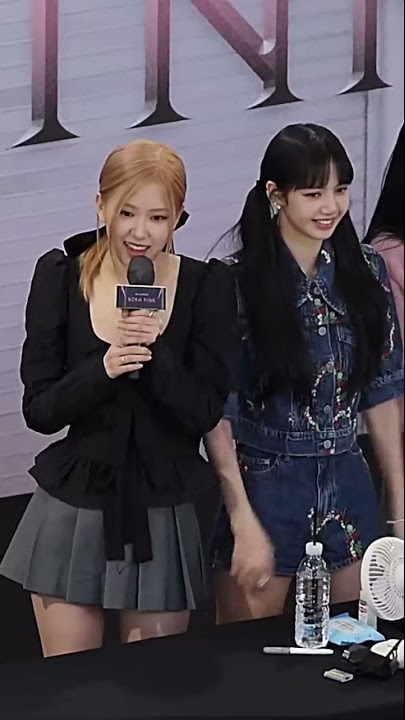 Lisa always cares for rose 😢🥹 #lisa #rose #blackpink #chaelisa