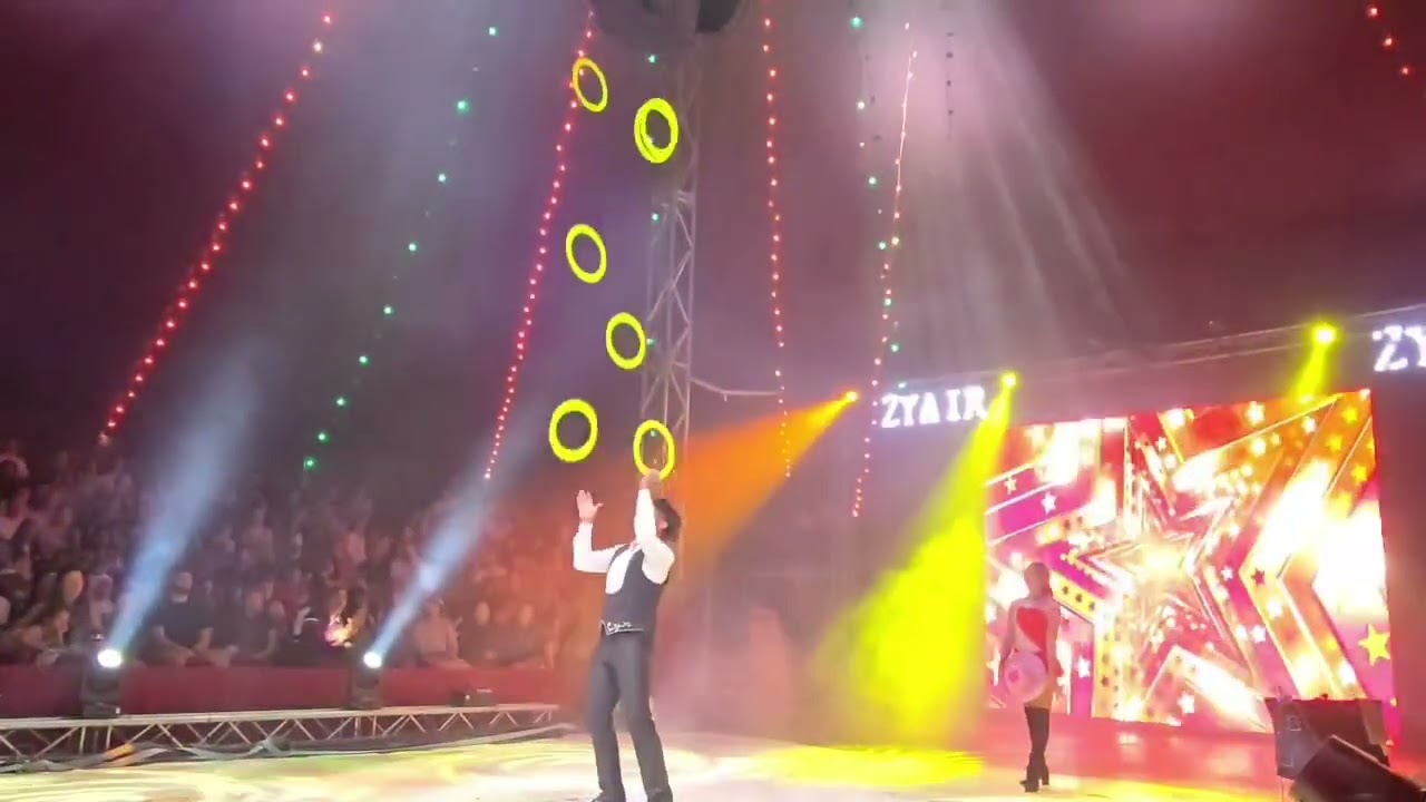 Arnaldo Cuesta . Full juggling act Circus Zyair 2025