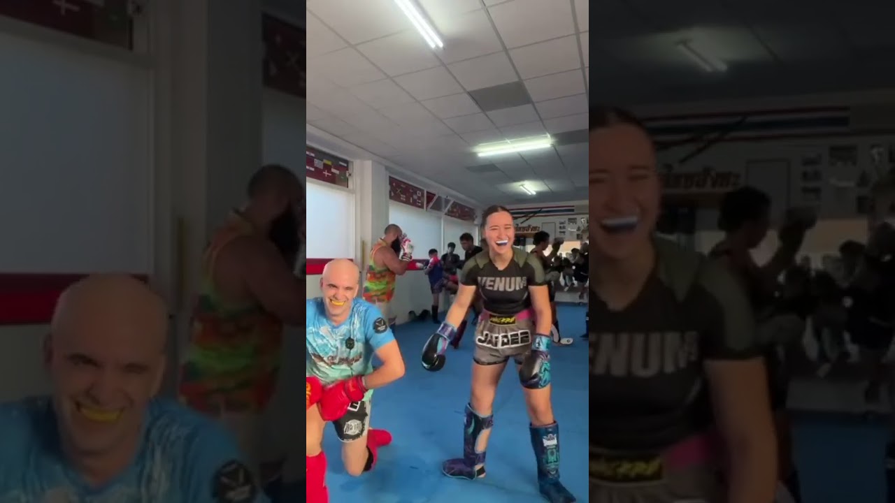 Porque siempre llevo una coquilla de protección en Muaythai 