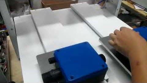 Robot screwdriver machine with feeding system, Automatic screw feeding and tightening machine