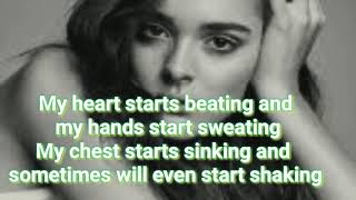 Charlotte Lawrence- KEEP ME UP LYRICS Resimi