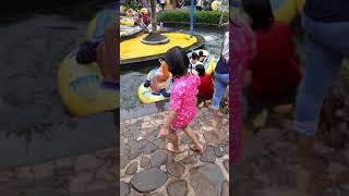 Berenang Bareng Keluarga