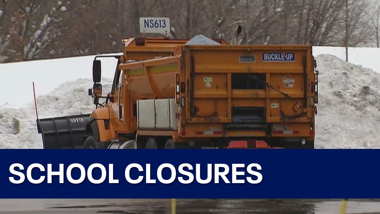 Chicago area school closures as snowstorm bears down - YouTube