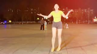 Beautiful Girl Dance To The Music